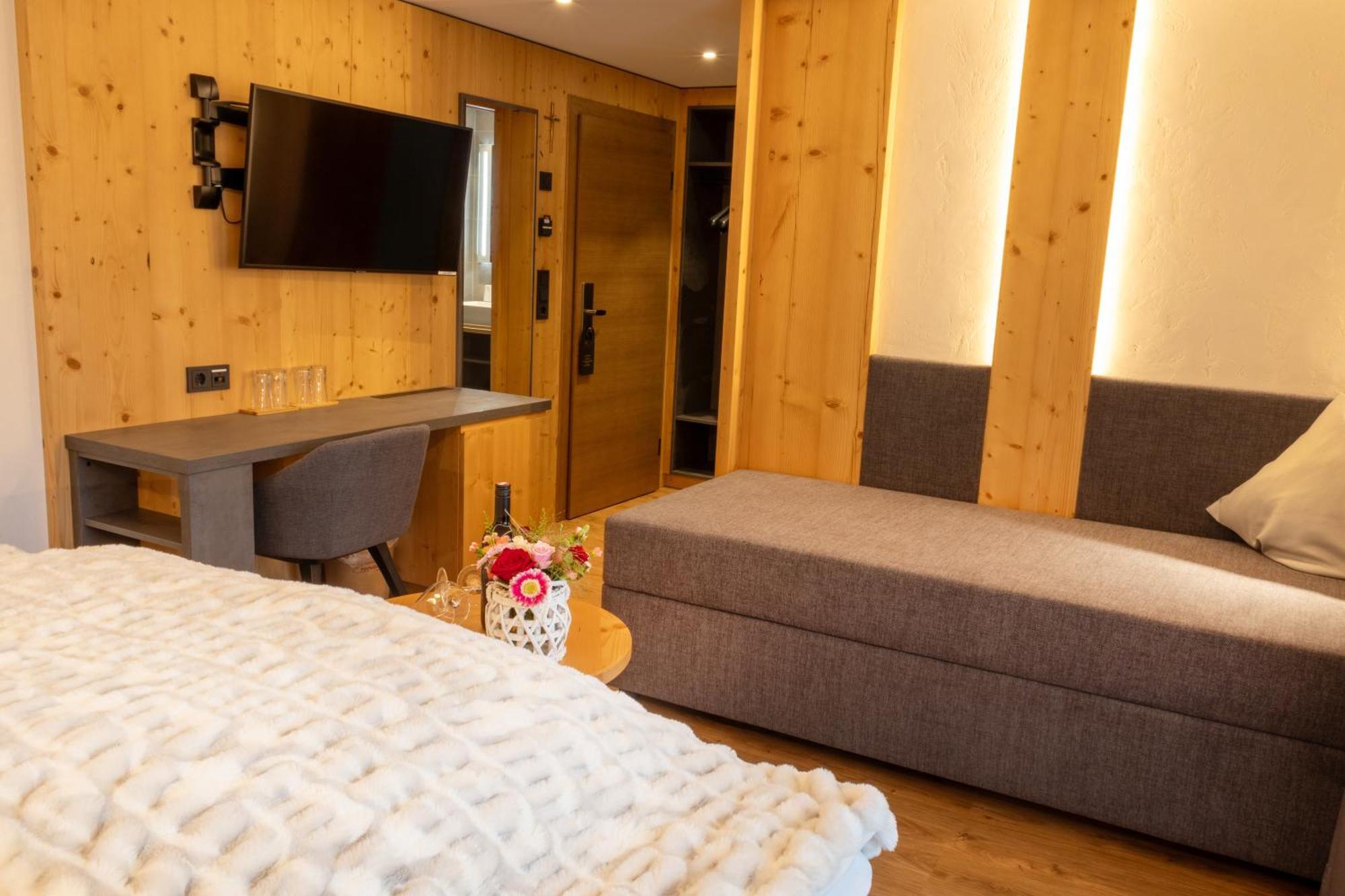 Eggerstueberl Hotell Ischgl Eksteriør bilde